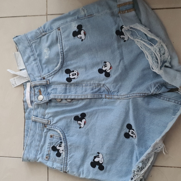 Zara | Shorts | Mickey Mouse Denim 